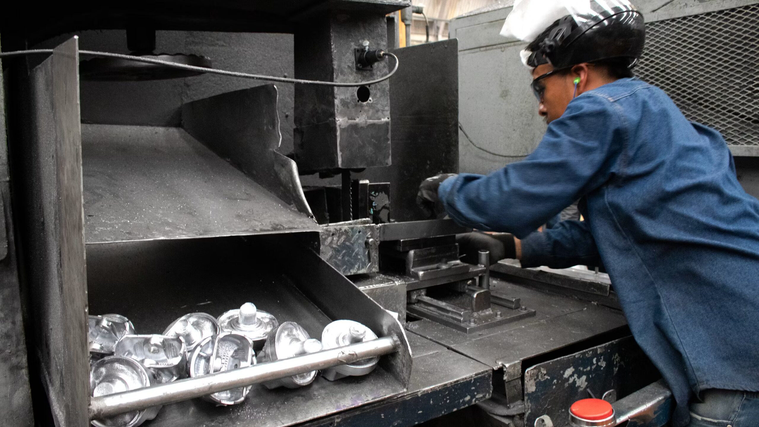 Kitchenware Manufacturing